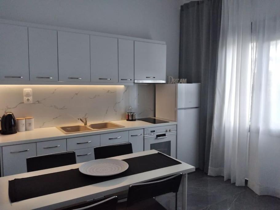 וולוס D4 Central Luxury Apartment מראה חיצוני תמונה